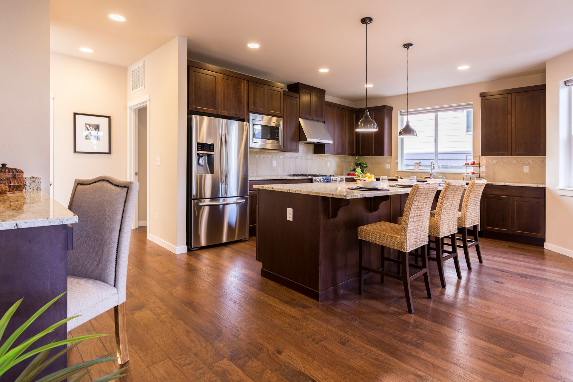 Existing-Home Sales Dip Due to Lagging Inventory